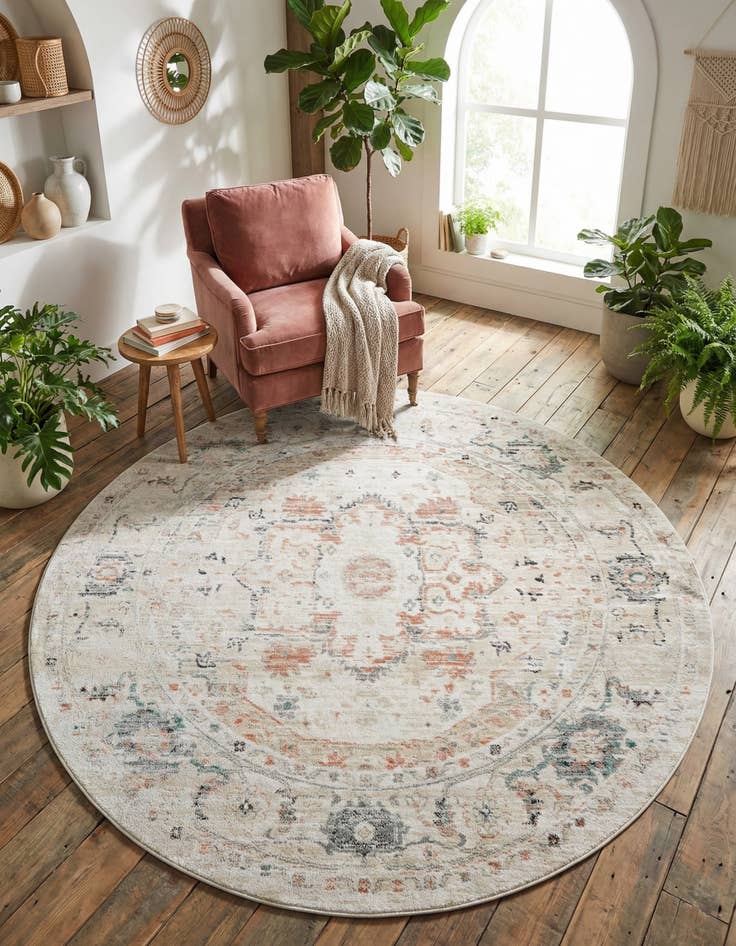 Detail image of 7' 10 x 7' 10 Madeline Vintage Round Rug
