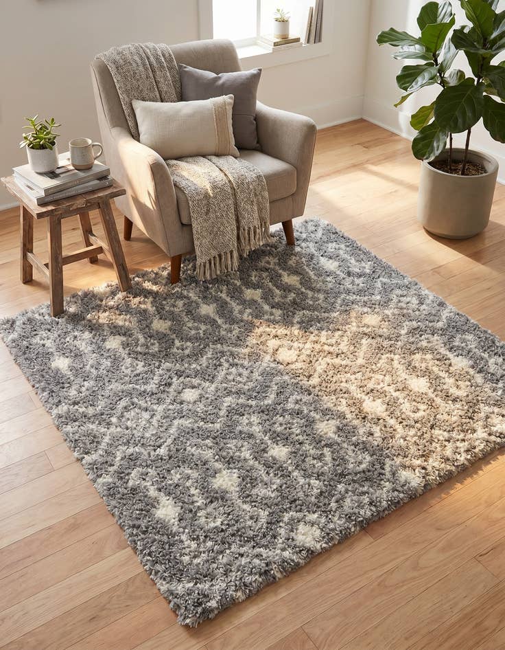 Detail image of 5' 3 x 5' 3 Moroccan Trellis Shag Square Rug