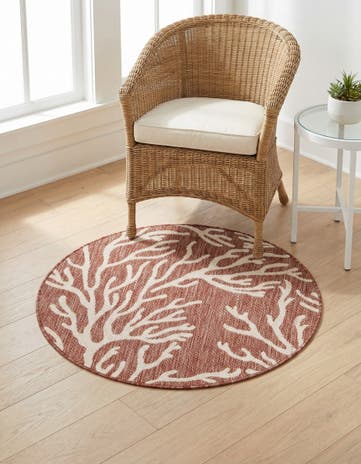 Rust Red Easy-Clean Coastal Indoor / Outdoor Round Rug