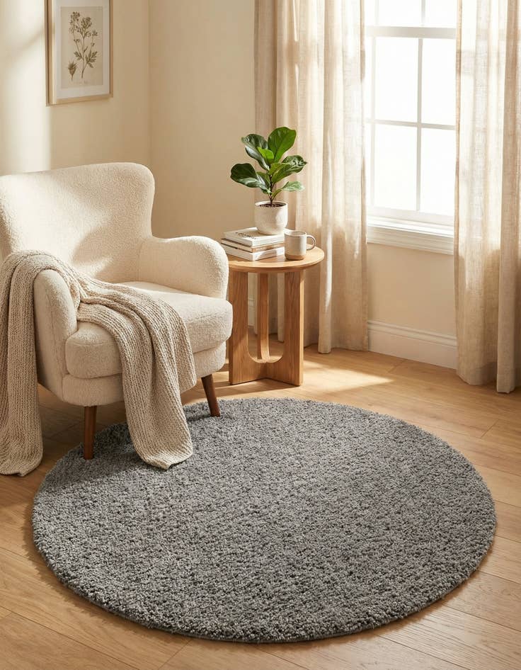 Detail image of 3' 3 x 3' 3 Solid Frieze Round Rug