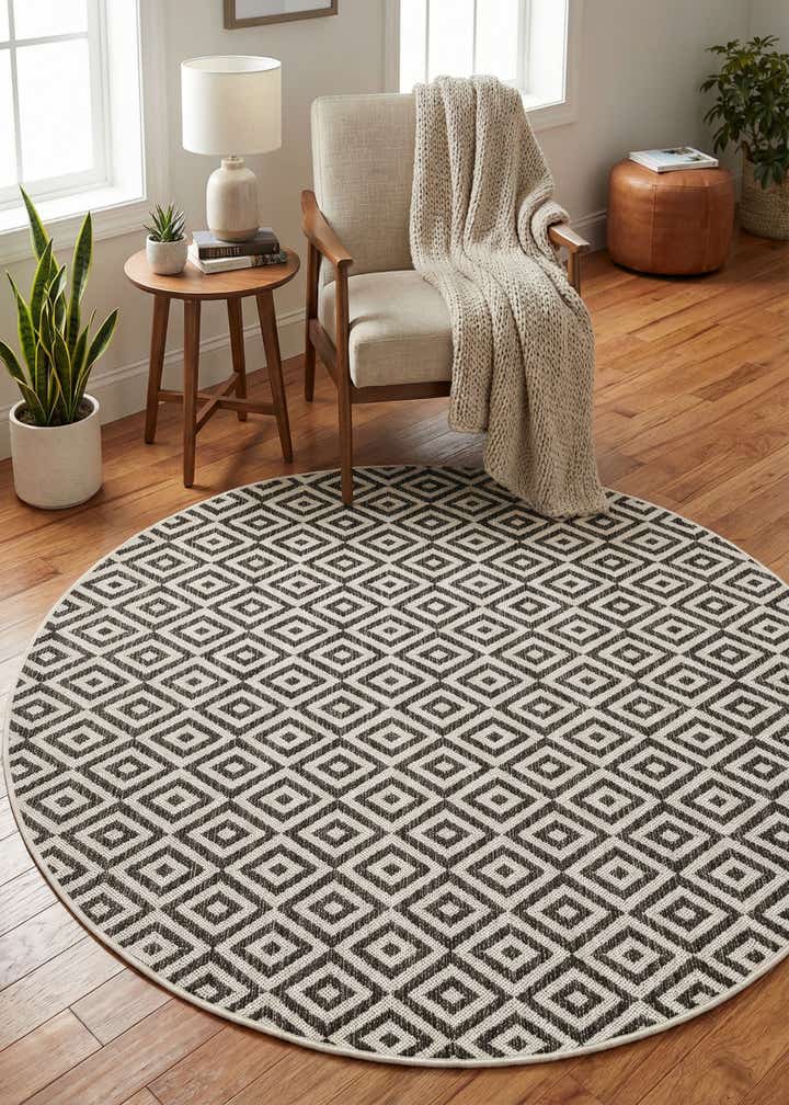 5' 3 x 5' 3 Easy-Clean Jill Zarin Costa Rica Indoor / Outdoor Round Rug
