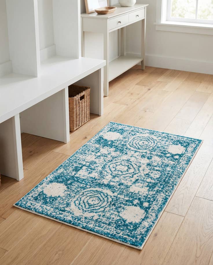 Detail image of 2' x 3' Dover Rug