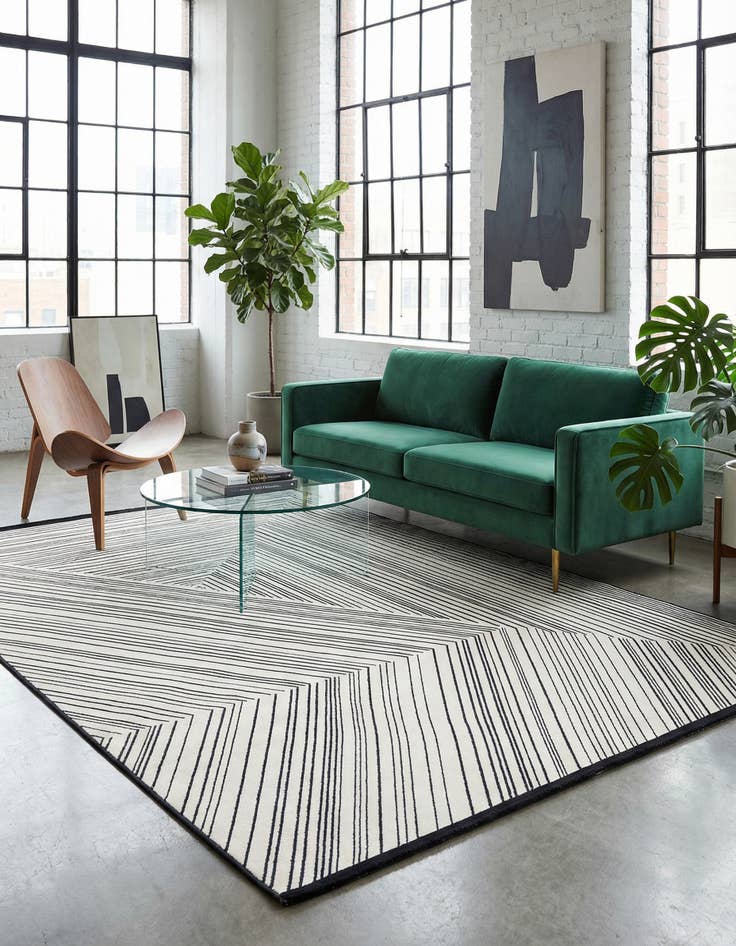 Detail image of 7' 1 x 10' Milano Rug