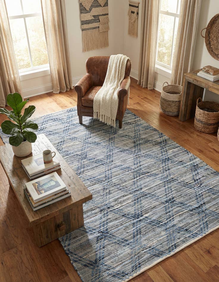 Detail image of  6' 1 x 9'  Hand Woven Chindi Cotton Rug