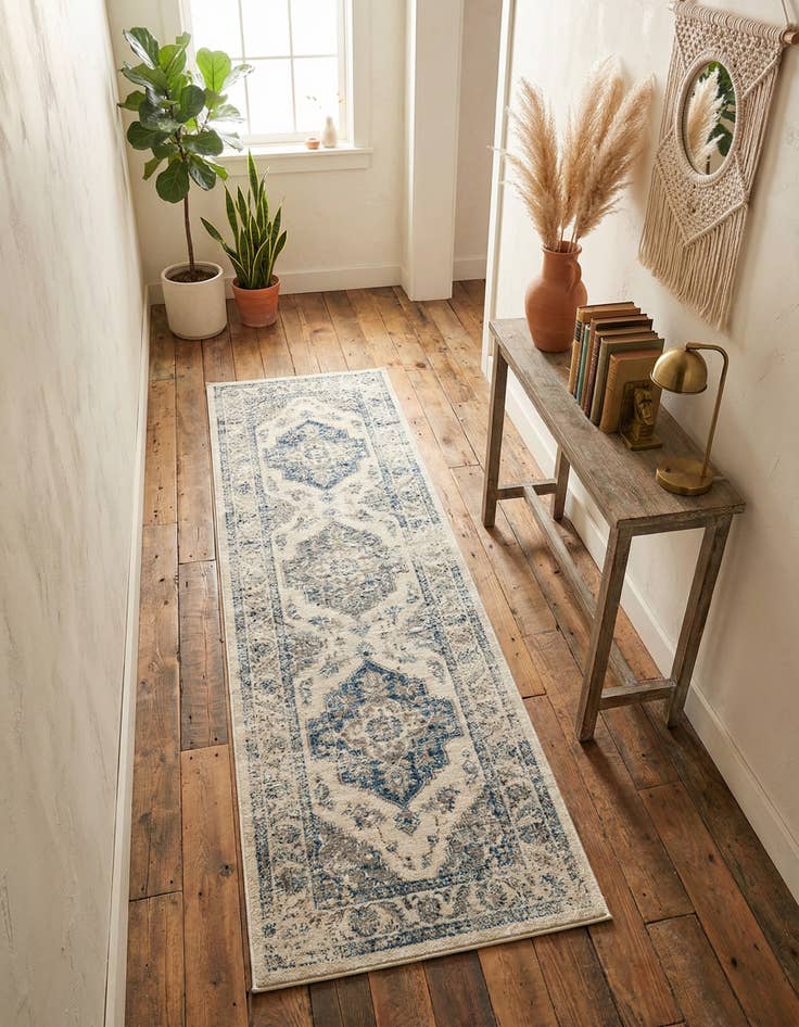 Detail image of 2' x 6' Finsbury Runner Rug