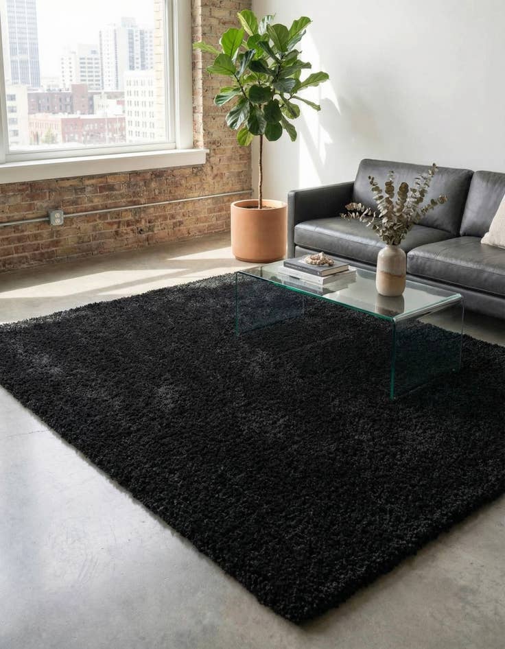 Detail image of 7' x 10' Solid Shag Rug