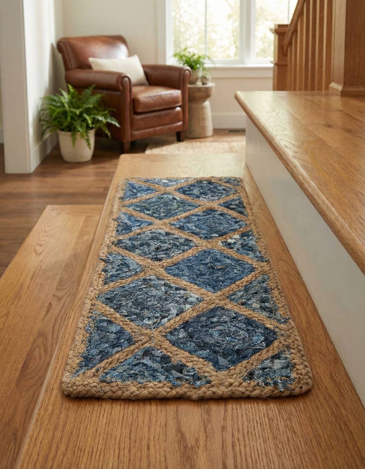 Detail image of 0' 9 x 2' 6  Hand Braided Jute Stair Rug