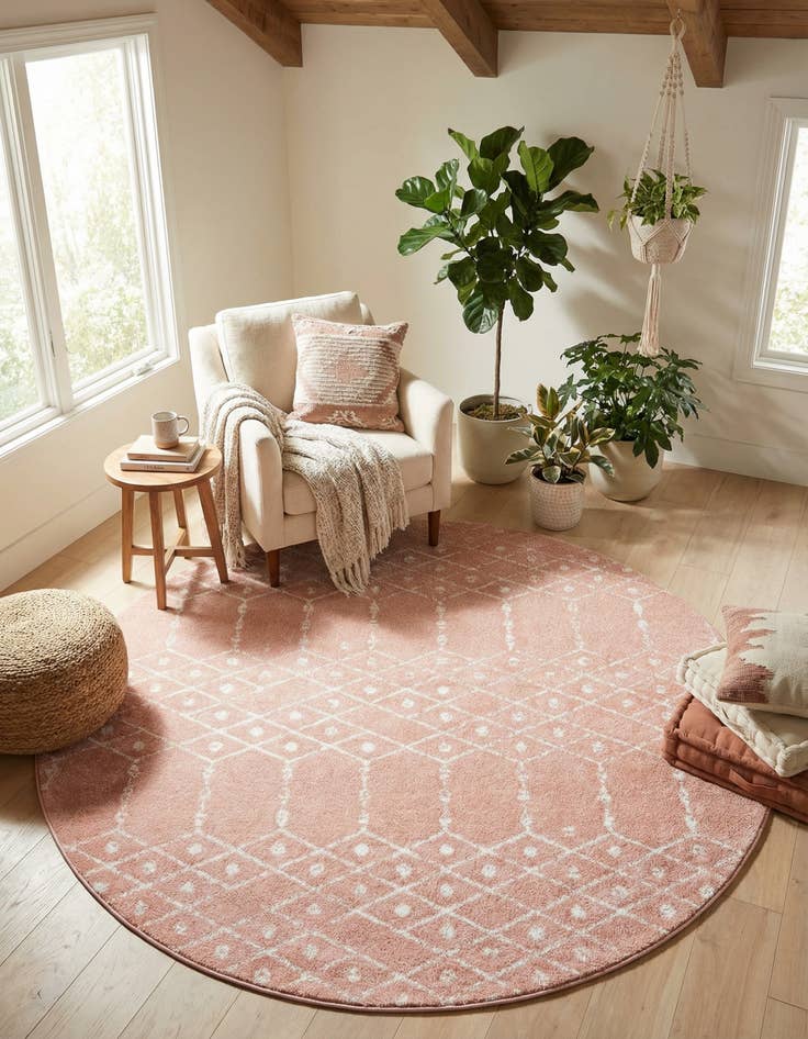 Detail image of 7' 10 x 7' 10 Paxon Trellis Round Rug