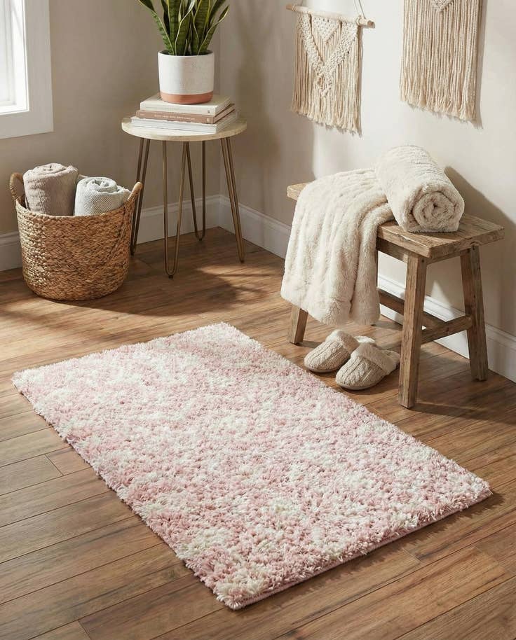 Detail image of 2' x 3' Moroccan Trellis Shag Rug