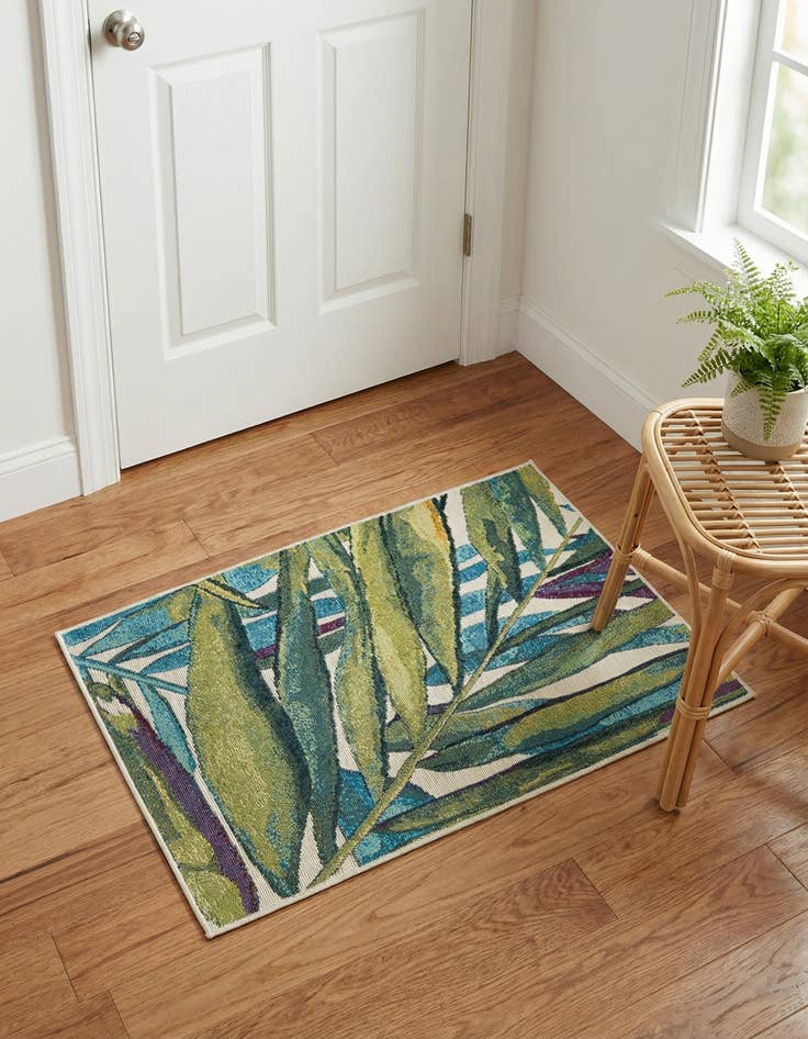 Detail image of 2' x 3' Washable Botanical Indoor / Outdoor Rug