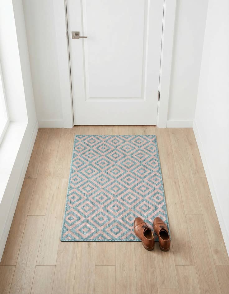 Detail image of 2' x 3' Easy-Clean Jill Zarin Costa Rica Indoor / Outdoor Rug