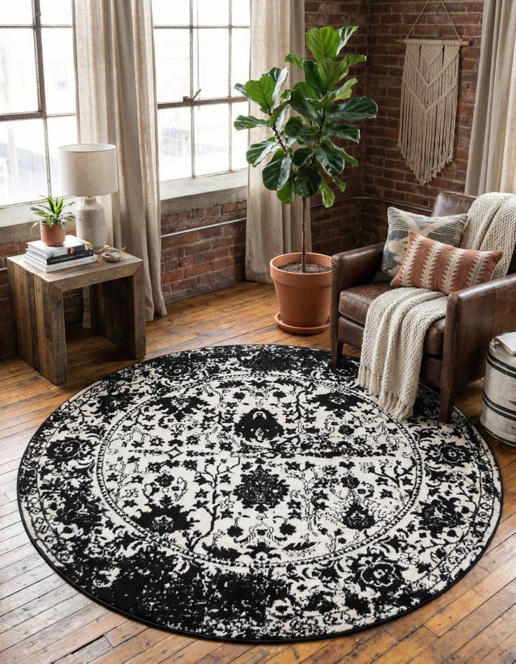 Detail image of 7' x 7' Oregon Round Rug