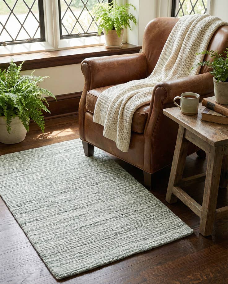 Detail image of 2' 2 x 3' 1 Hand Woven Jill Zarin English Manor Wool Rug