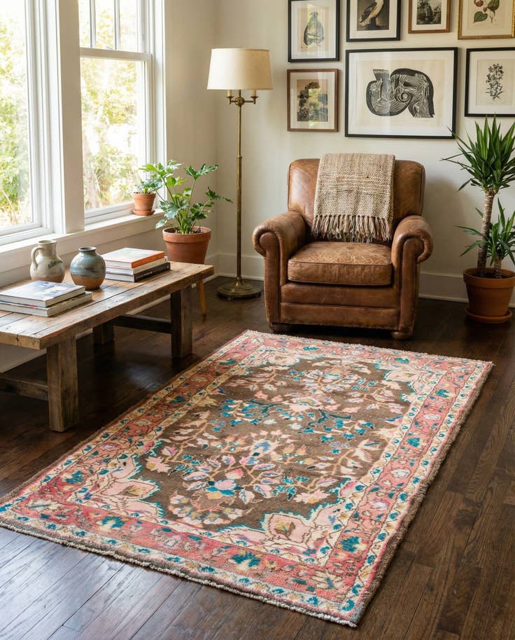 Detail image of 3' x 5' 6 Hand Knotted Ultra Vintage Persian Wool Rug