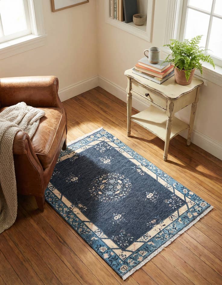 Detail image of 2' x 3' 1 Boutique Rug