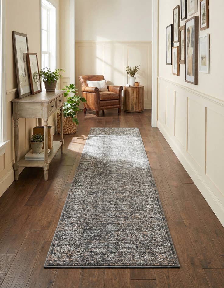 Detail image of Jill Zarin 2' 7 x 14' Uptown Central Park Runner Rug