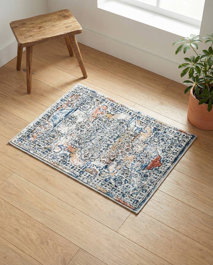 Detail image of 2' x 3' Nyla Rug