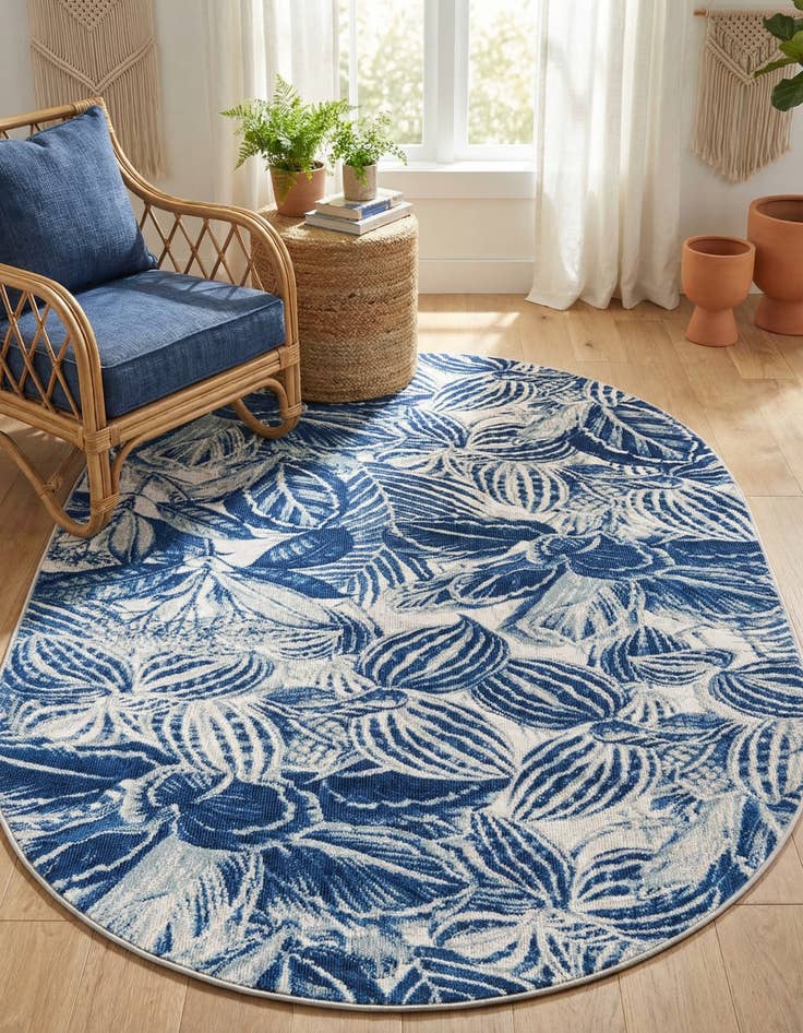 Detail image of 4' x 6' Blossom Oval Rug