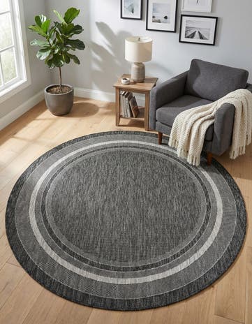 6' x 6' Easy-Clean Border Indoor / Outdoor Round Rug