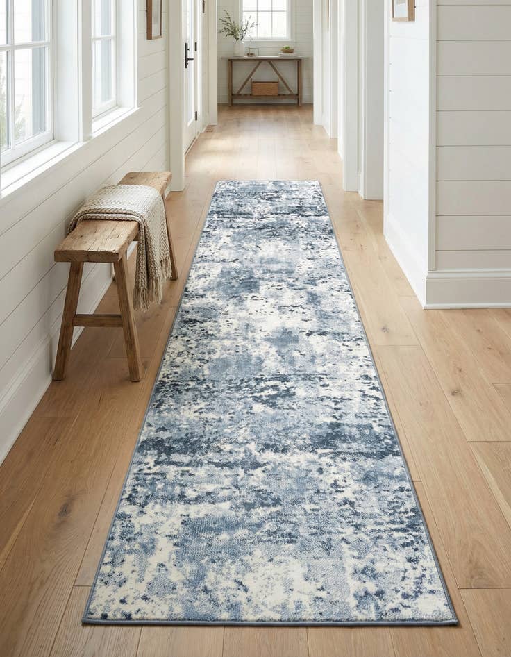 Detail image of 2' 7 x 13' Aurora Runner Rug