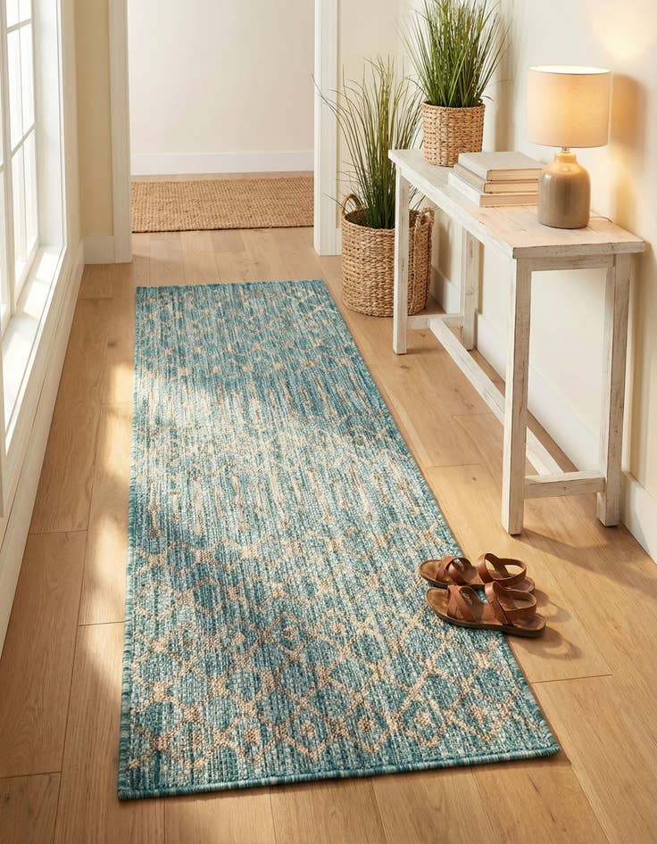 Detail image of 2' x 6' Washable Lattice Indoor / Outdoor Runner Rug