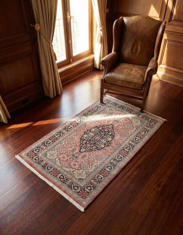 2' 7 x 3' 10 Ghom Silk Rug