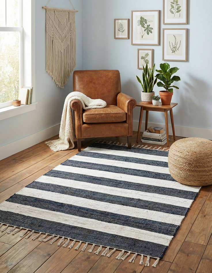 Detail image of 4' 1 x 6' 1  Hand Woven Chindi Rag Rug