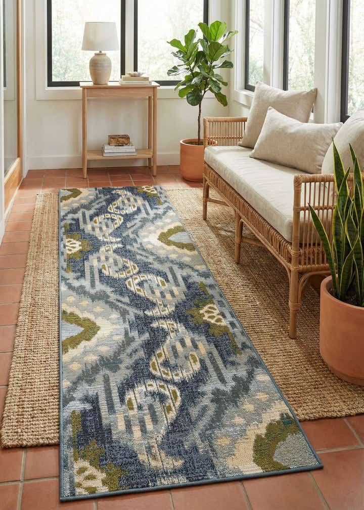 2' x 6' Easy-Clean Modern Indoor / Outdoor Runner Rug