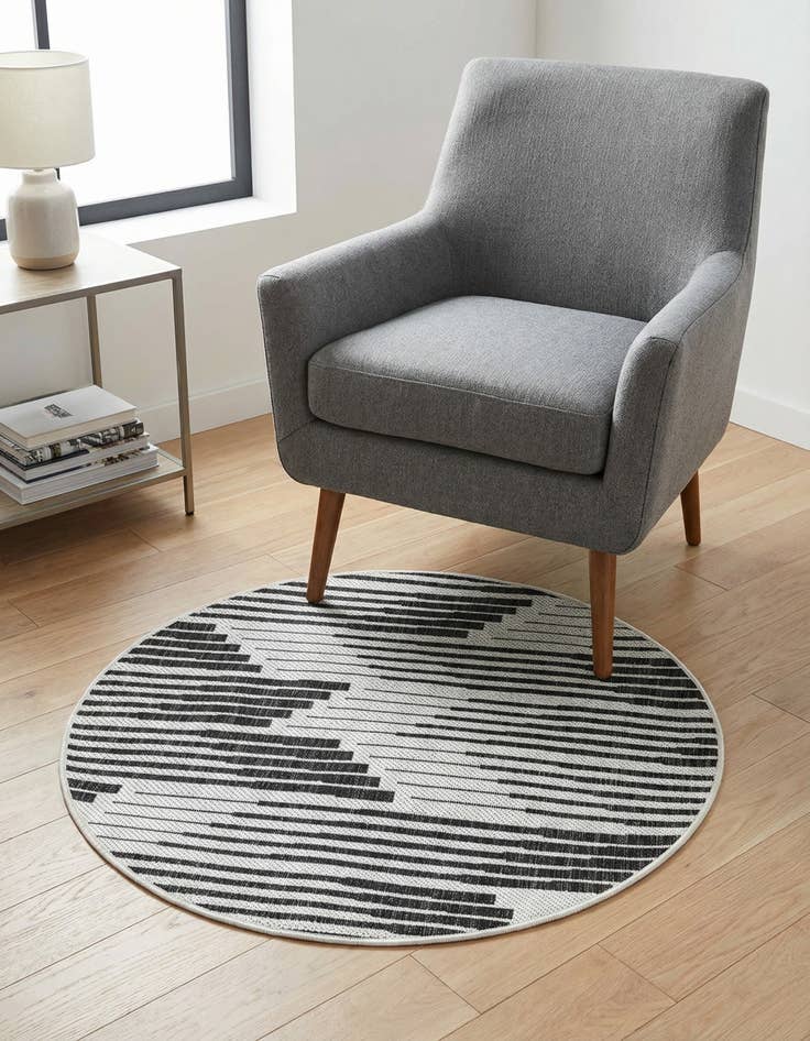 Detail image of 3' x 3' Easy-Clean Modern Indoor / Outdoor Round Rug