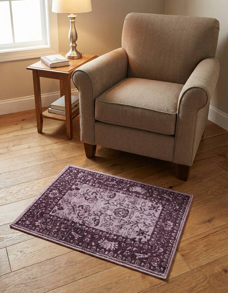 Detail image of 2' x 3' Miranda Rug