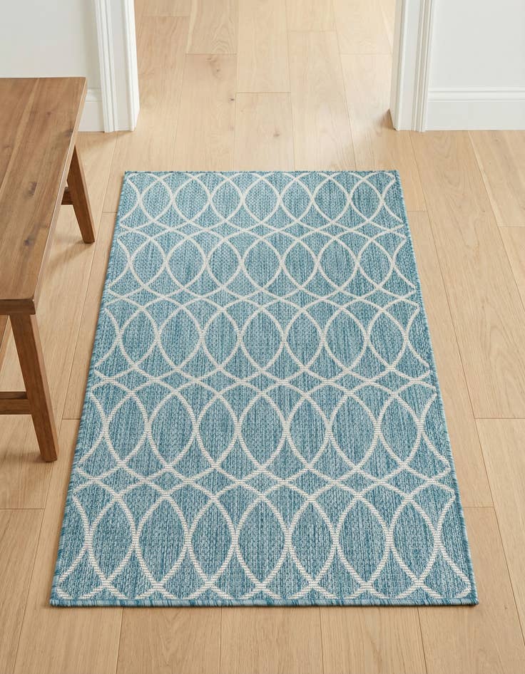 Detail image of 3' x 5' 3 Easy-Clean Trellis Indoor / Outdoor Rug