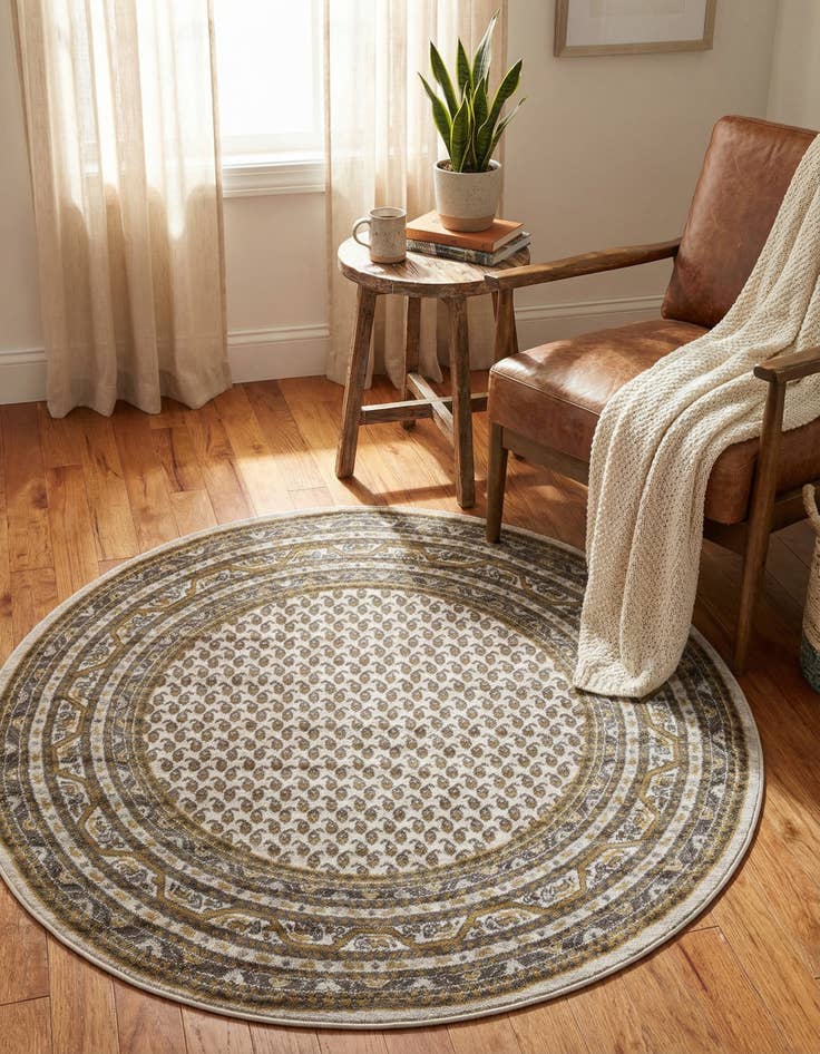 Detail image of 3' 7 x 3' 7 Tribeca Round Rug