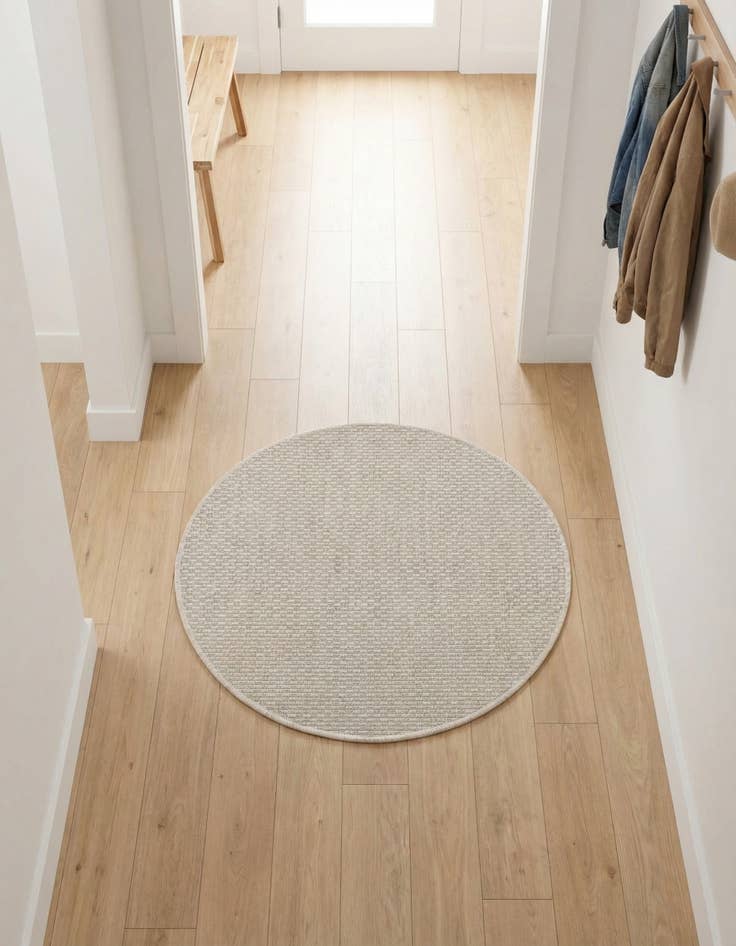 Detail image of 3' x 3'  Washable Solid Indoor / Outdoor Round Rug