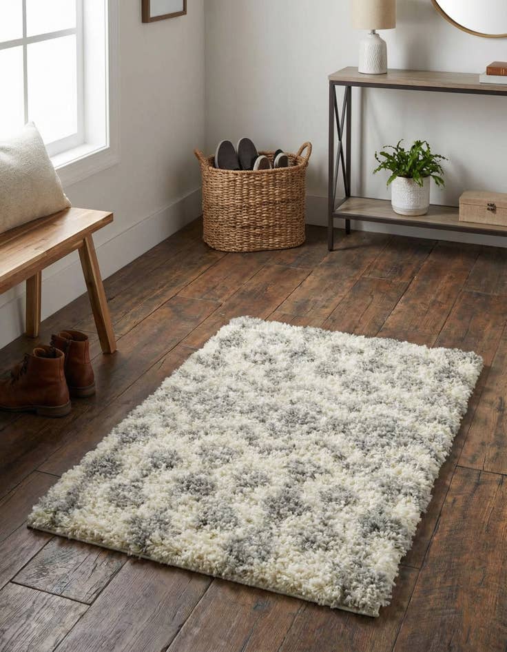 Detail image of 2' x 3' Moroccan Trellis Shag Rug