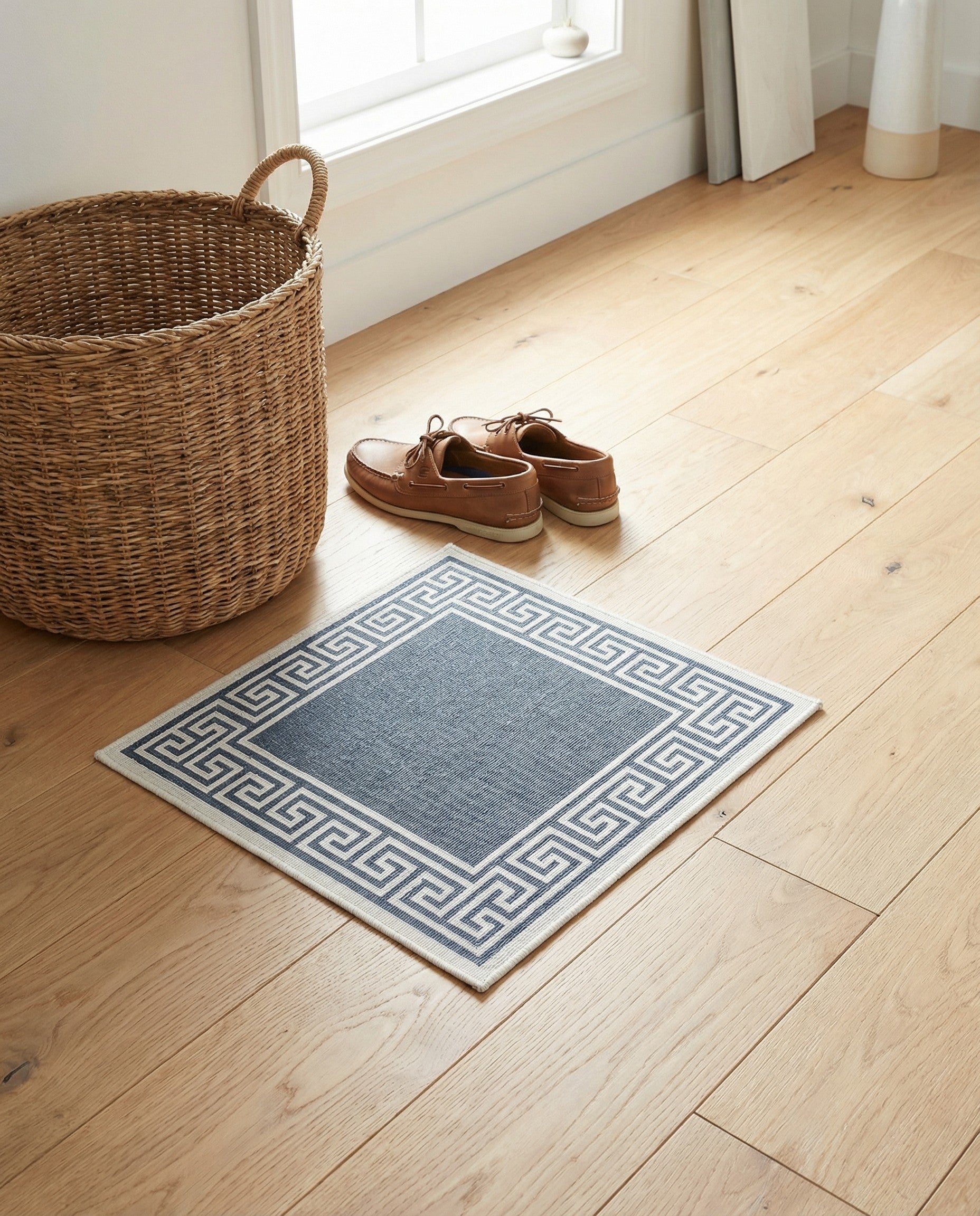 1' 3 x 1' 3 Easy-Clean Coastal Indoor / Outdoor Sample Rug