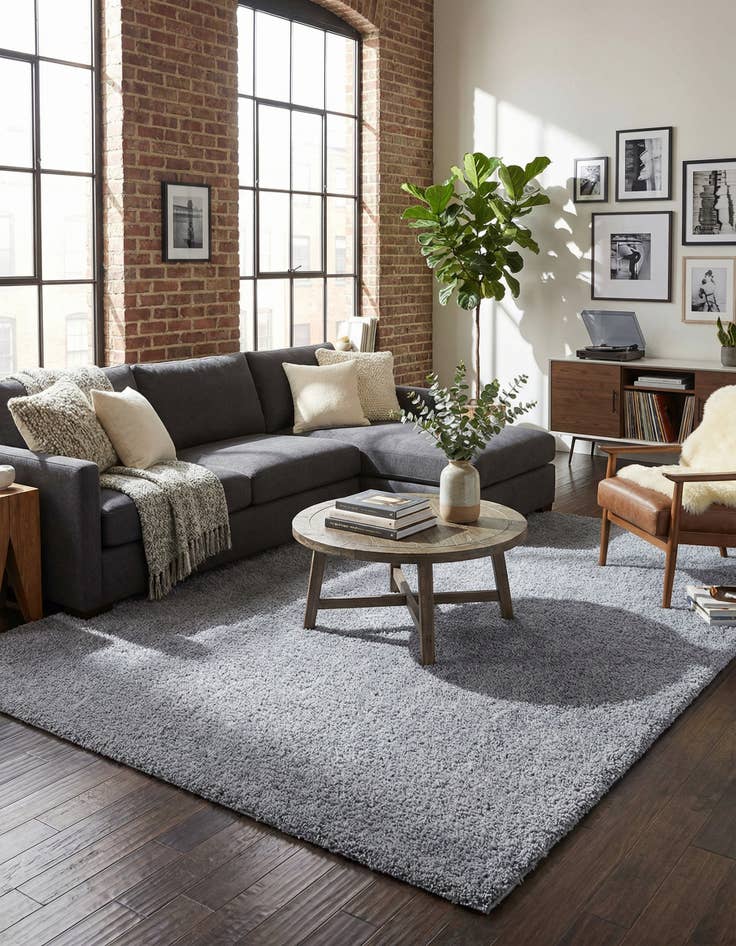 Detail image of 9' x 12' Zermatt Shag Rug