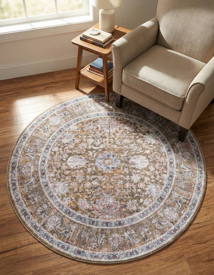 Detail image of 4' x 4' Yara Round Rug