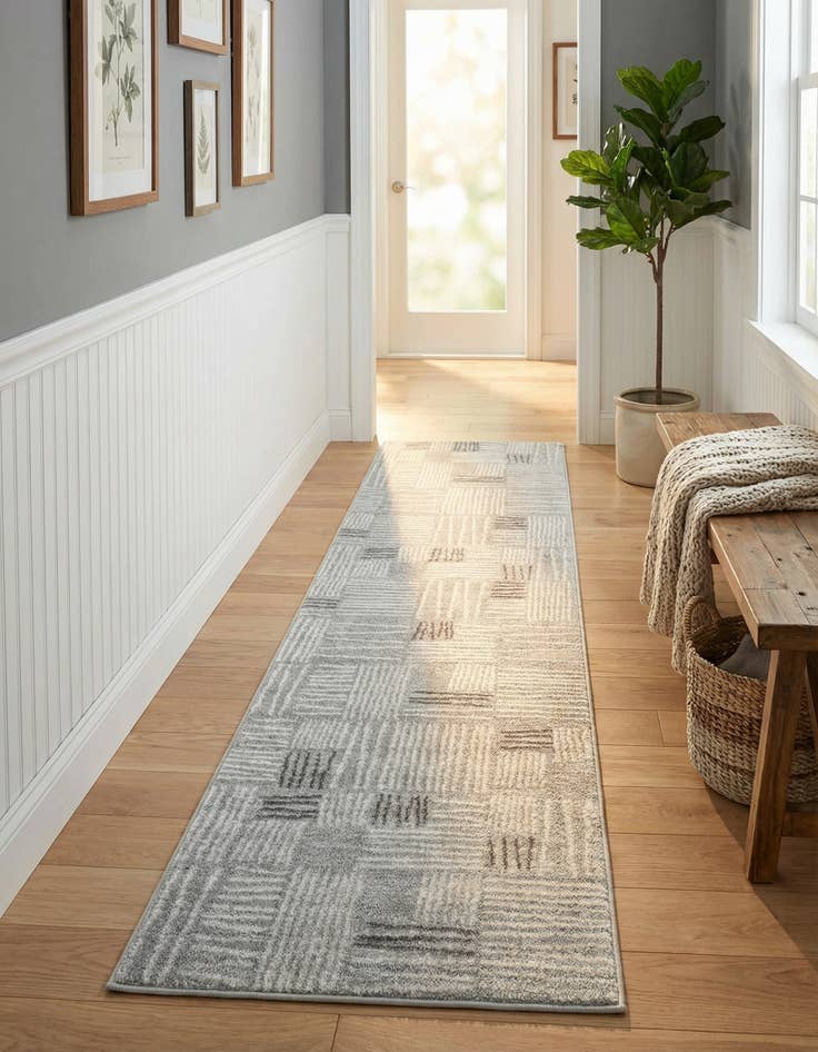 Detail image of 2' 7 x 10' Hanahan Runner Rug