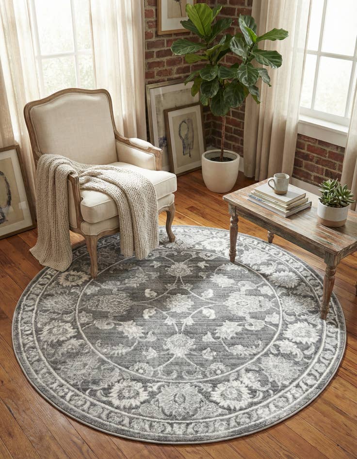 Detail image of 6' x 6' Boston Round Rug