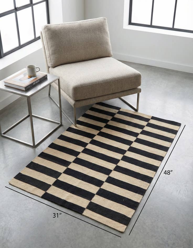 Detail image of 2' 7 x 4' Hand Woven Kilim Modern Wool Rug