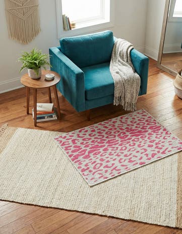 Pink Gray Easy-Clean Safari Indoor / Outdoor Rug