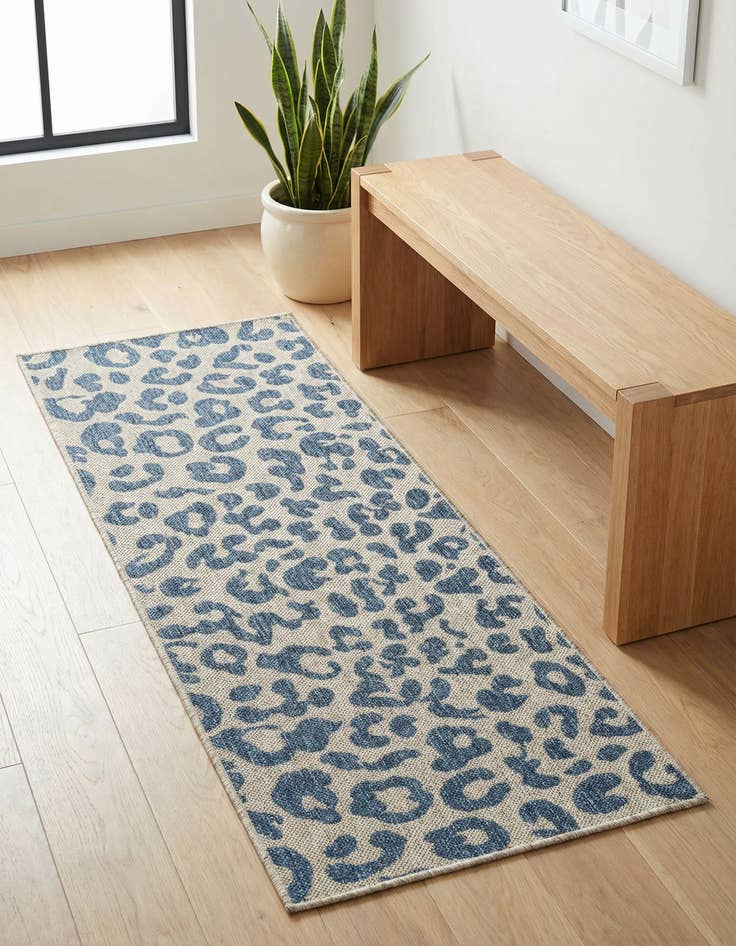 Detail image of 2' x 5' Easy-Clean Safari Indoor / Outdoor Runner Rug