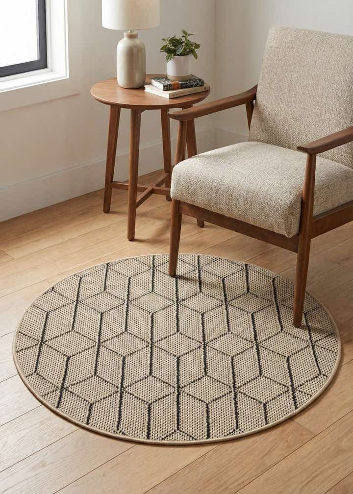 3' 1 x 3' 1 Easy-Clean Trellis Indoor / Outdoor Round Rug