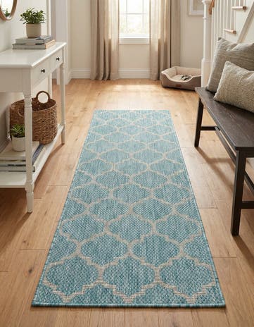 2' x 6' Easy-Clean Lattice Indoor / Outdoor Runner Rug