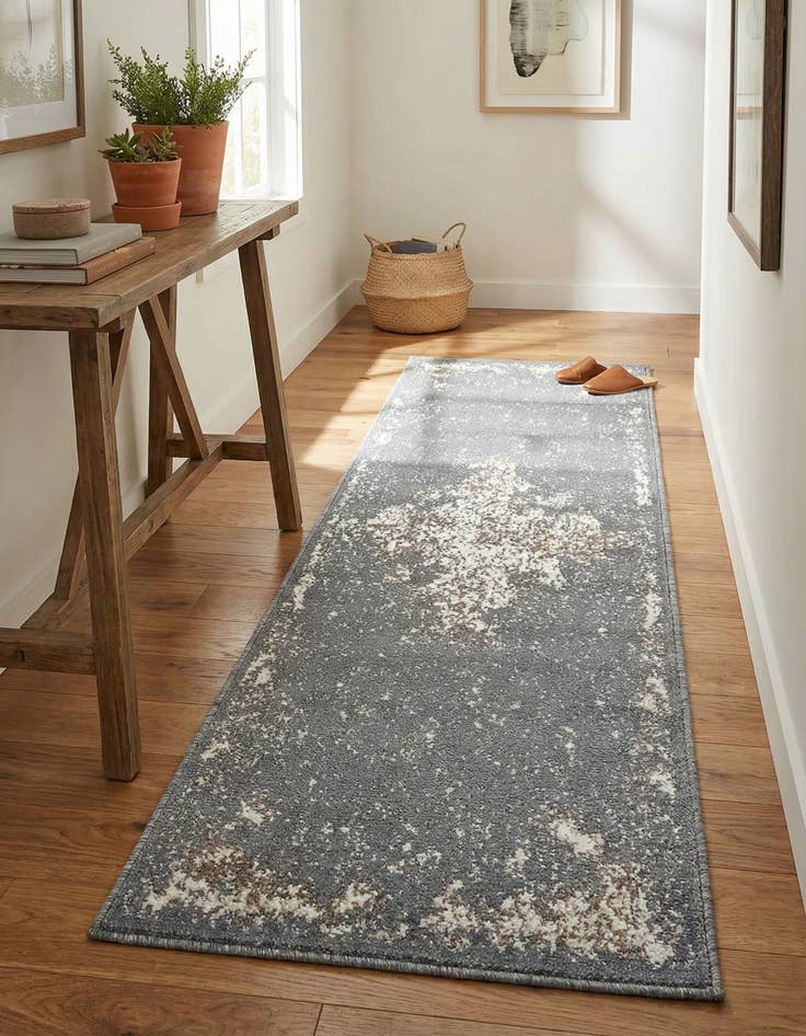 Detail image of 2' x 6' Mojave Runner Rug