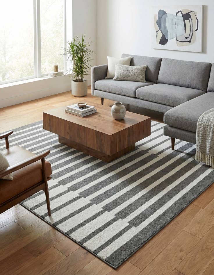 Detail image of 7' 10 x 7' 10 Oslo Square Rug