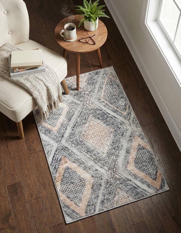 Detail image of 2' x 3' Caspian Rug