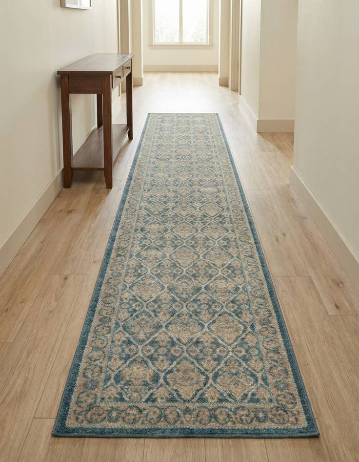 Detail image of 2' 7 x 10' Vienna Runner Rug