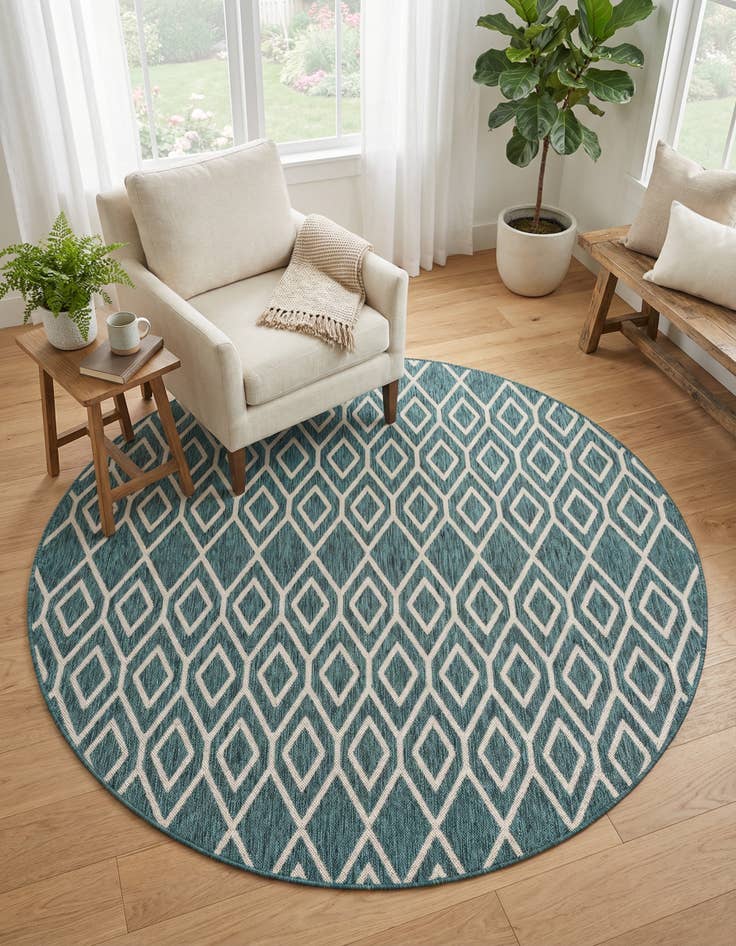 Detail image of 6' 7 x 6' 7 Easy-Clean Jill Zarin Turks and Caicos Indoor / Outdoor Round Rug