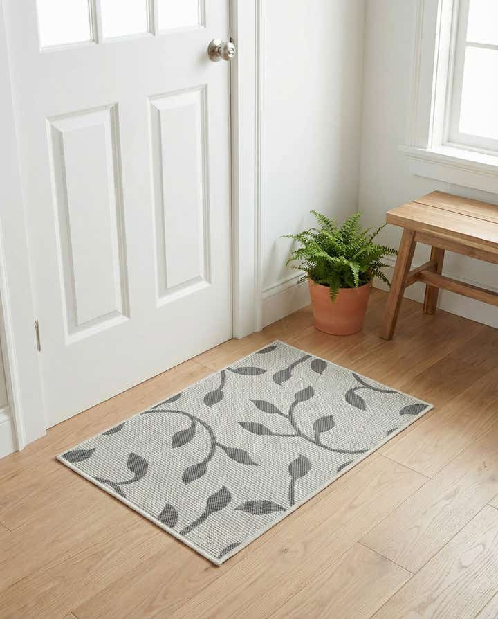 2' 2 x 3' Easy-Clean Botanical Indoor / Outdoor Rug